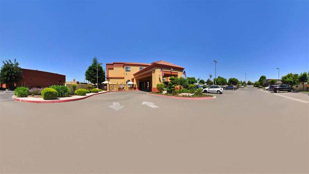 Best Western Plus Fresno Inn Bagian luar foto