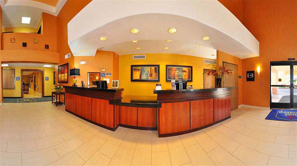 Best Western Plus Fresno Inn Bagian luar foto